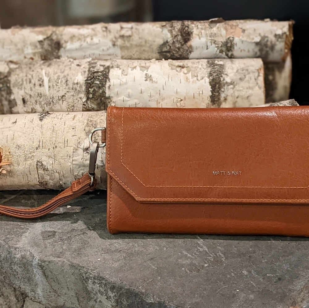 Matt & Nat vegan tan wallet